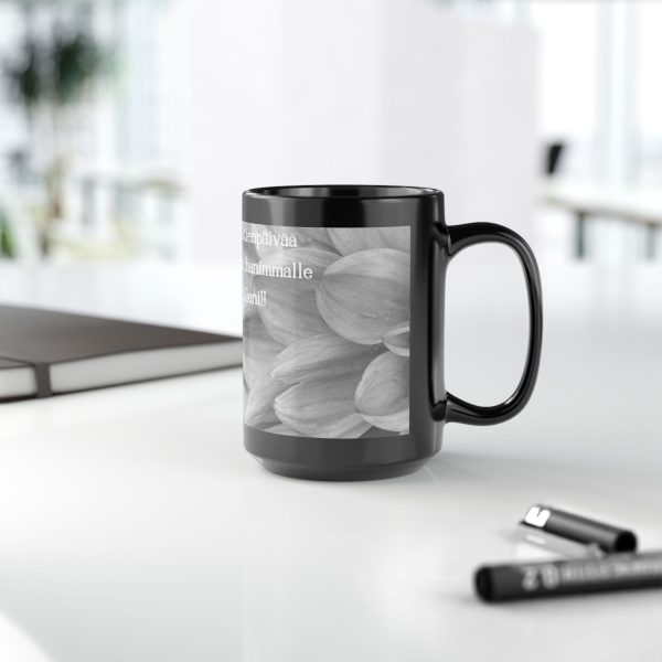 Monochrome Dahlia Photo with Finnish Text Mothers Day Mug - MIHONO